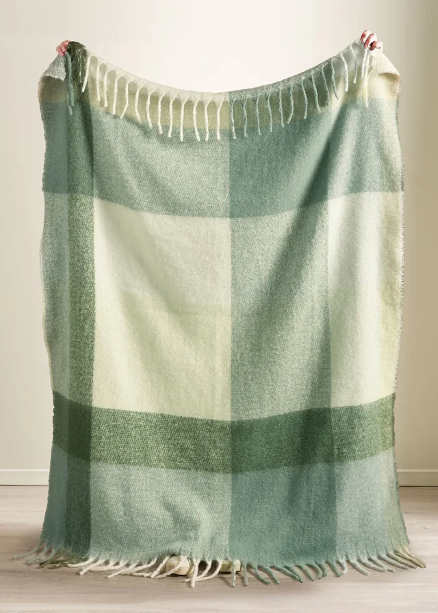 Catherine Lansfield Faux Mohair Check 130x170 cm Blanket Throw Green