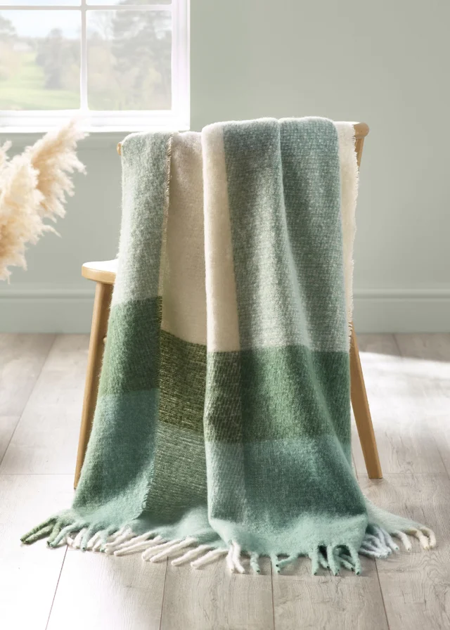 Catherine Lansfield Faux Mohair Check 130x170 cm Blanket Throw Green