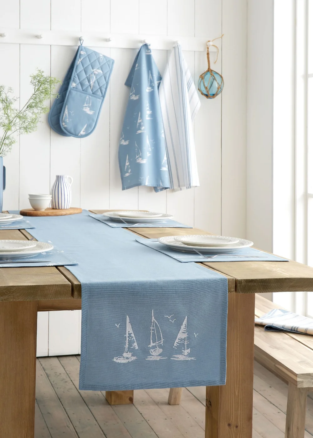 Catherine Lansfield Salcombe Boats Cotton 33x220cm Dining Table Runner Blue - One Size Image 1