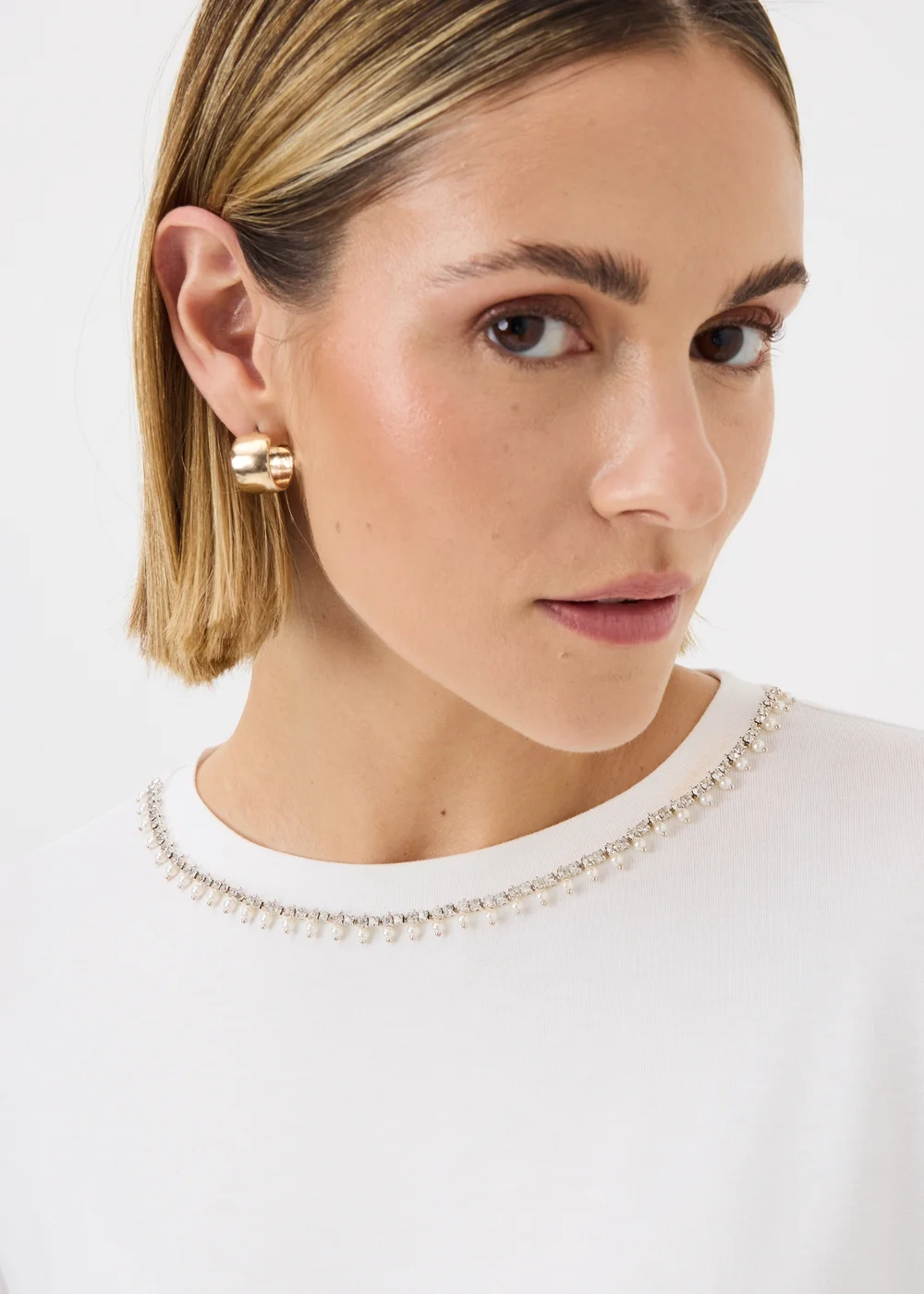 White Embellished Neck Trim T-Shirt - 8 Image 1