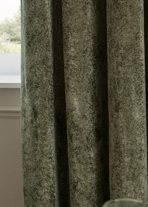 Paoletti Lustre Velvet Room Darkening Malachite Green Eyelet Curtain Pair - 46W X 54D (117x137cm Image 4