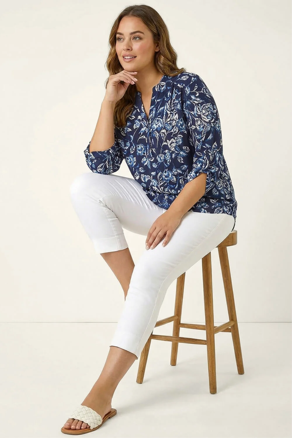 Roman Navy Curve Puff Print Stretch Shirt - 20 Image 2