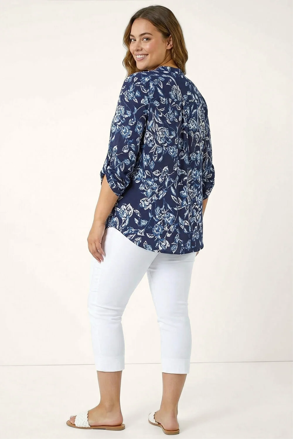 Roman Navy Curve Puff Print Stretch Shirt - 20 Image 4