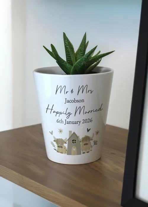 Personalised Memento Company Highland Cow Plant Pot White - One Size Image 3