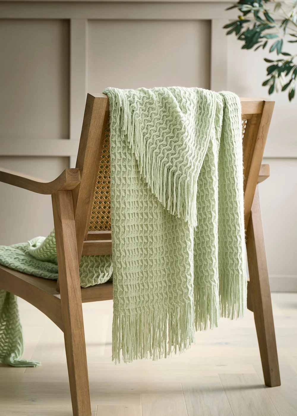 Appletree Textured Knit Heavyweight Green Throw - 130 x 180cm Image 1
