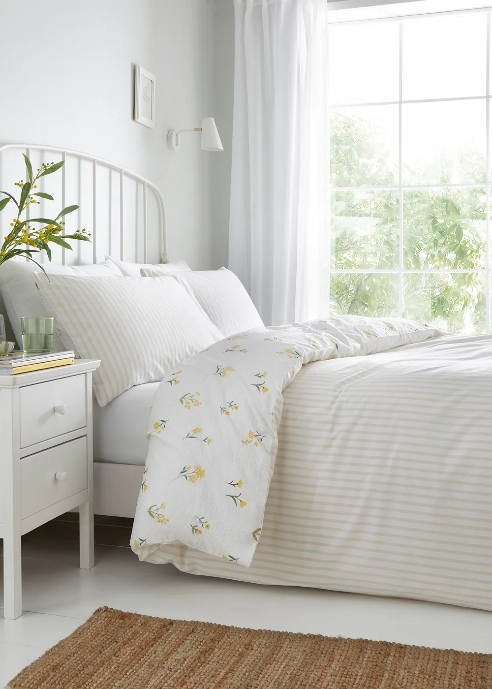Dreams & Drapes Ditsy Floral Seersucker Reversible Yellow Duvet Cover Set - Single Image 4