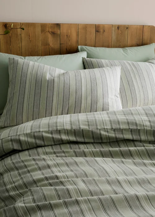 Appletree Yarn Dyed Woven Wide Stripe Reversible Green Duvet Cover Set - Single Image 2
