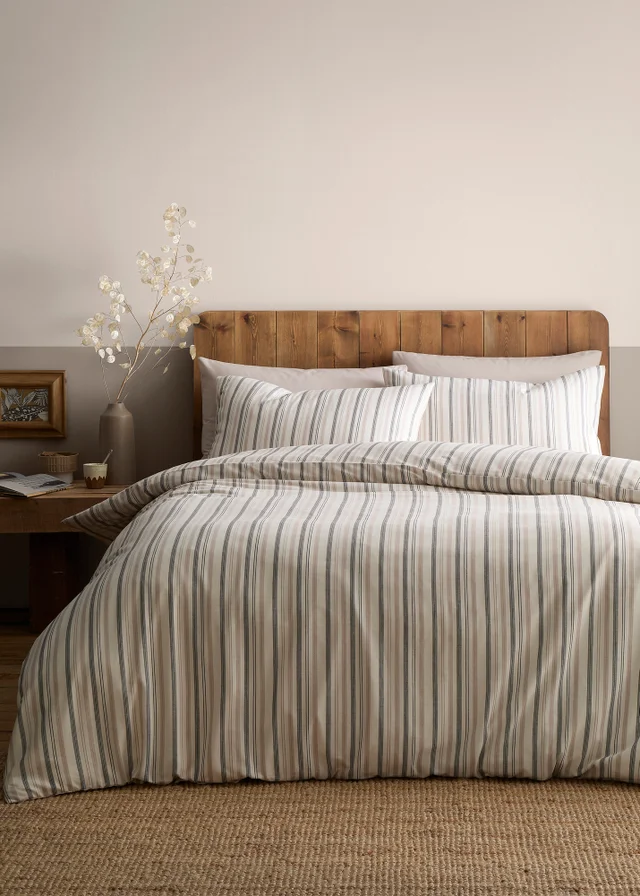 Appletree Yarn Dyed Woven Thin Stripe Reversible Natural Duvet Cover Set