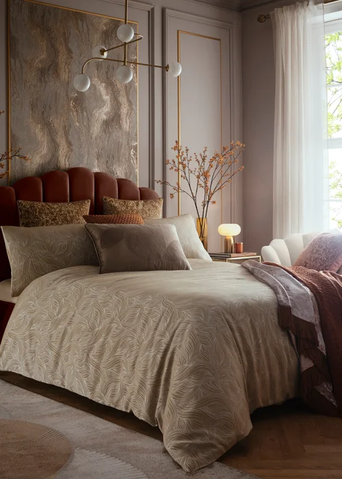 Laurence Llewelyn-Bowen Venus Grace Jacquard Natural Duvet Cover Set - Double Image 4