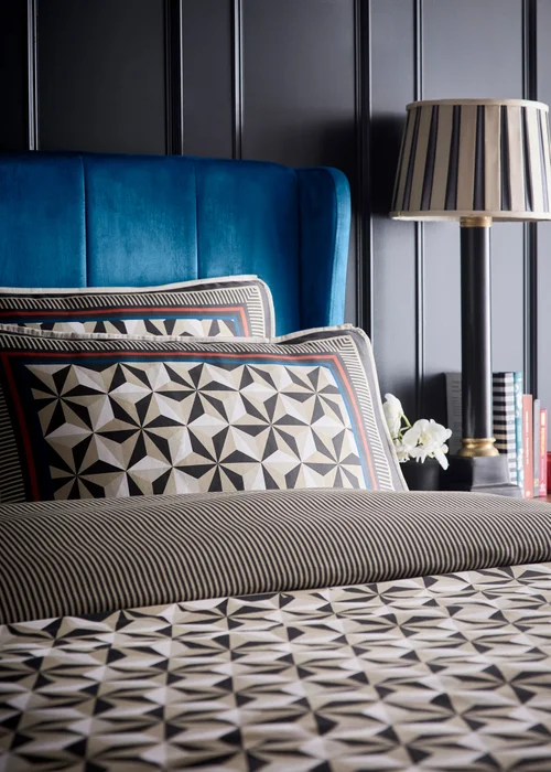 Laurence Llewelyn-Bowen Hero Soft Touch Black Duvet Cover Set - Double Image 2