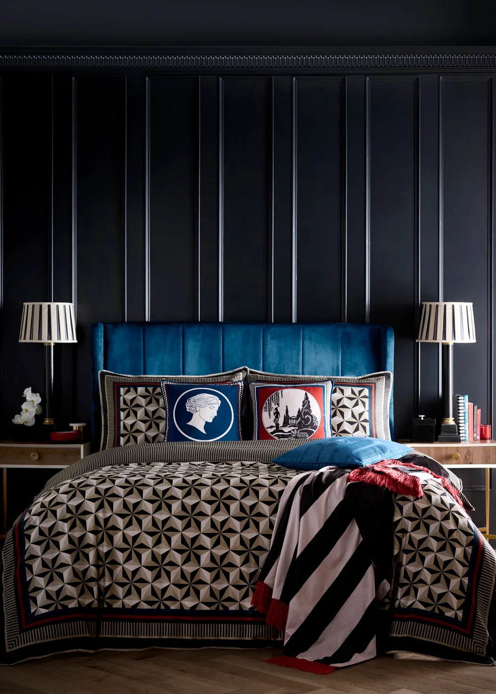 Laurence Llewelyn-Bowen Hero Soft Touch Black Duvet Cover Set - Double Image 5