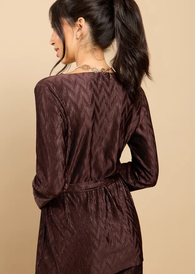 Little Mistress Brown Plisse Longline Top Vicky Pattison EDIT