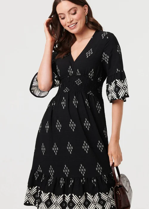 Izabel London Black Border Print Relaxed Knee Length Dress - 18 Image 4