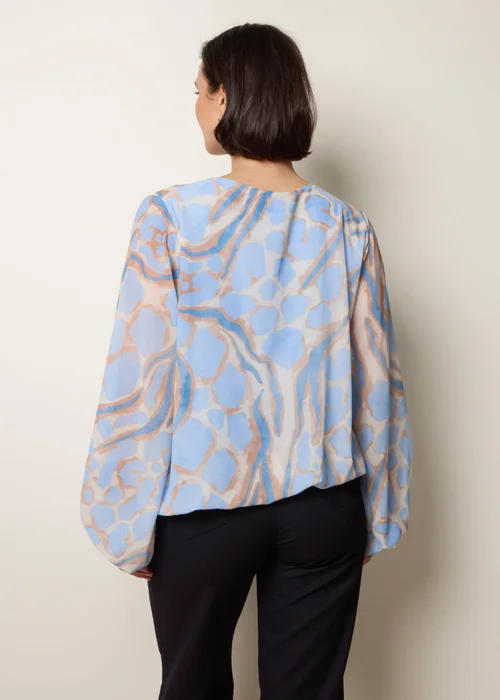 Blue Vanilla Blue Abstract Print V Neck Puffball Top - S/M Image 5
