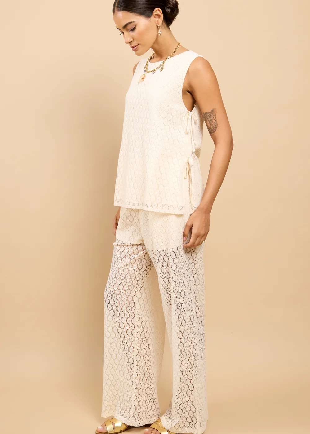 Little Mistress Cream Lace Bow Detail Top - XL Image 4