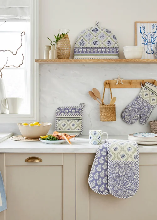 Ulster Weavers Coastal Treasures Blue Microwave Mitts - Pair - One Size Image 3