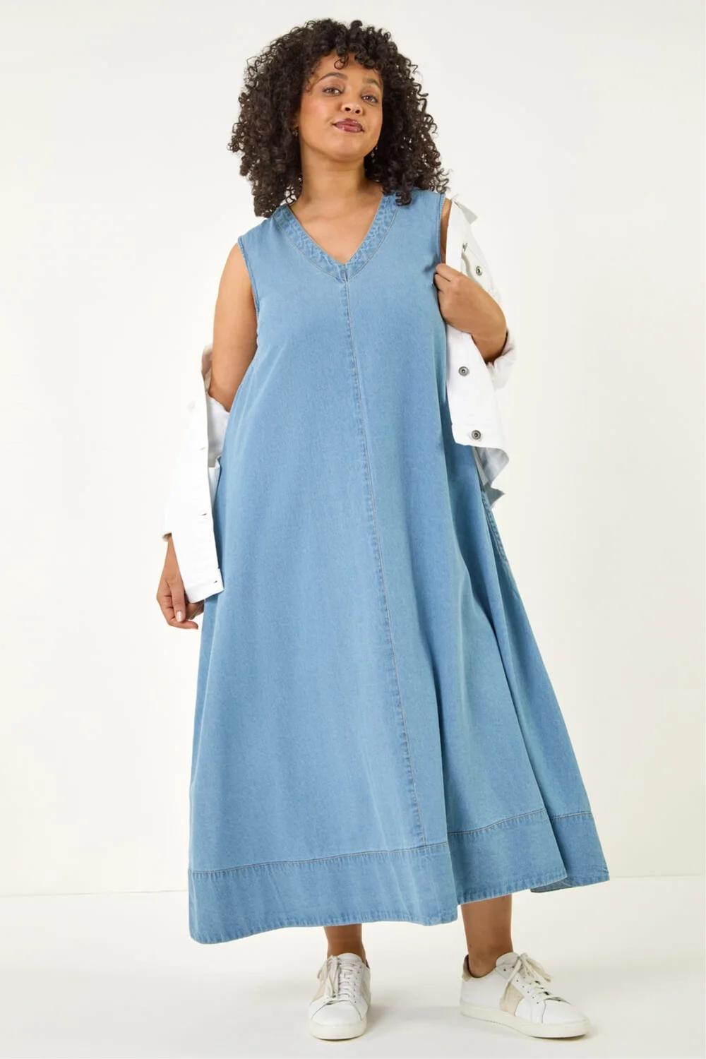 Roman Denim Curve V-Neck Swing Dress - 22-24 Image 4