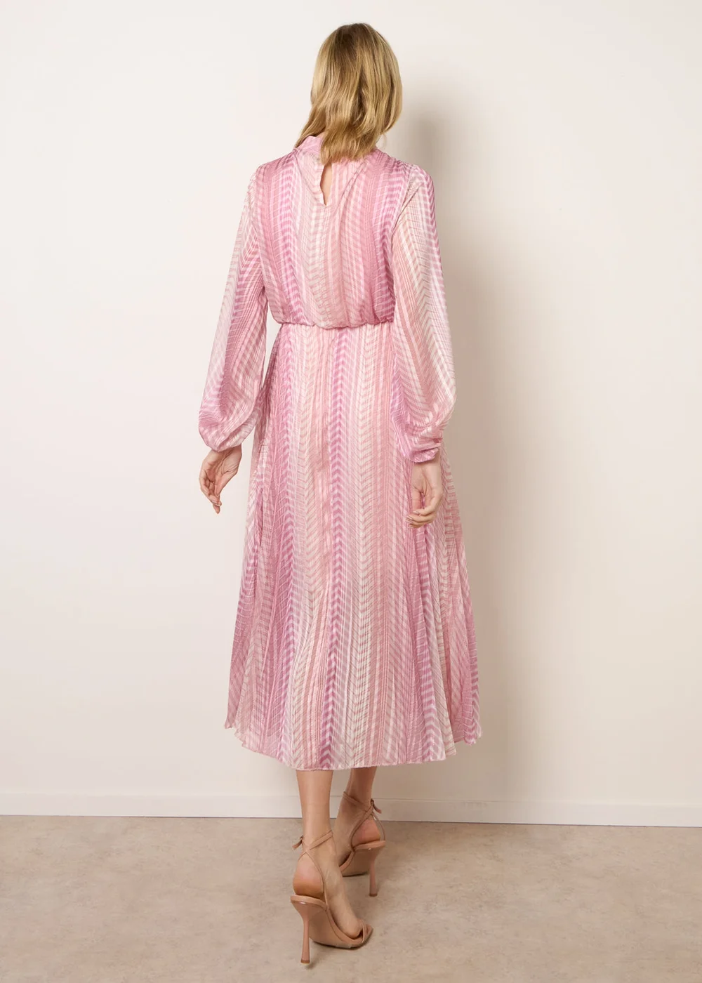 Blue Vanilla Pink Zig Zag Metallic High Neck Puffball Pleated Dress - L Image 4