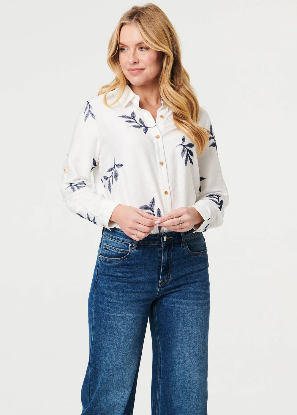 Izabel London White Leaf Embroidered 3/4 Sleeve Shirt - 12 Image 1