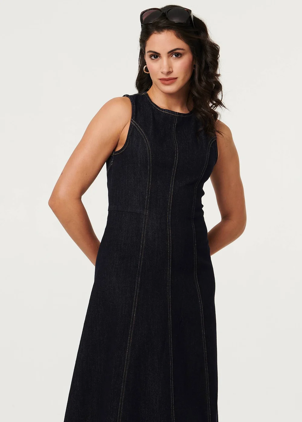 Izabel London Navy Denim Stitch Detail Fitted Midi Dress - S Image 4