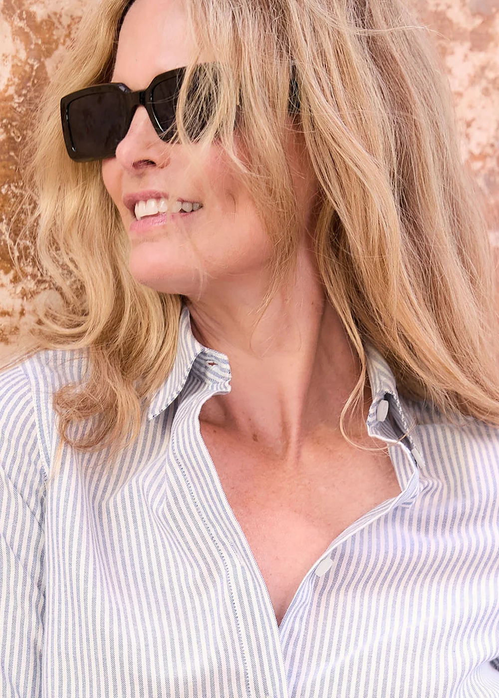 Cotton Traders Navy Stripe Oxford Shirt - 14 Image 4