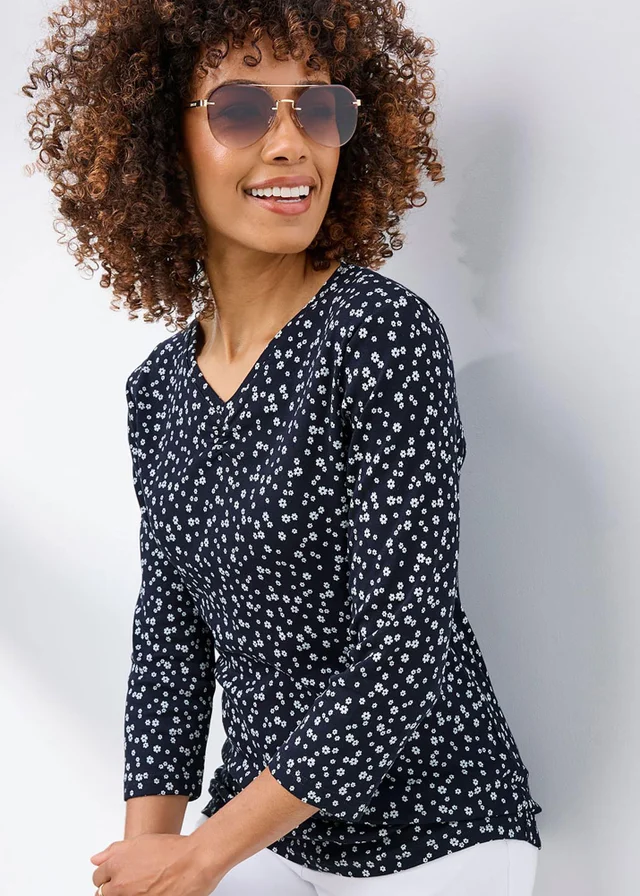 Cotton Traders Navy Wrinkle Free 3/4 Sleeve V Neck Ruched Printed Top