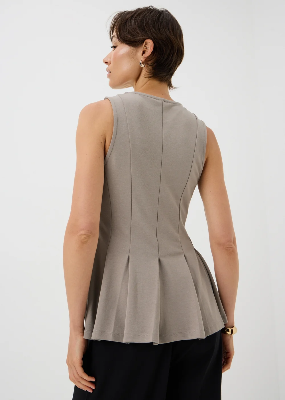 Mocha Fitted Flare Vest - 10 Image 2