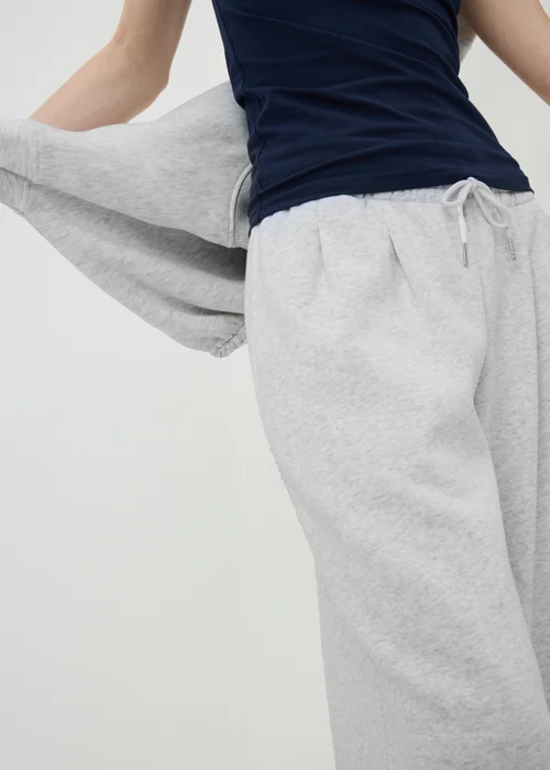 Grey Extreme Wide Leg Jogging Bottoms - M Image 3