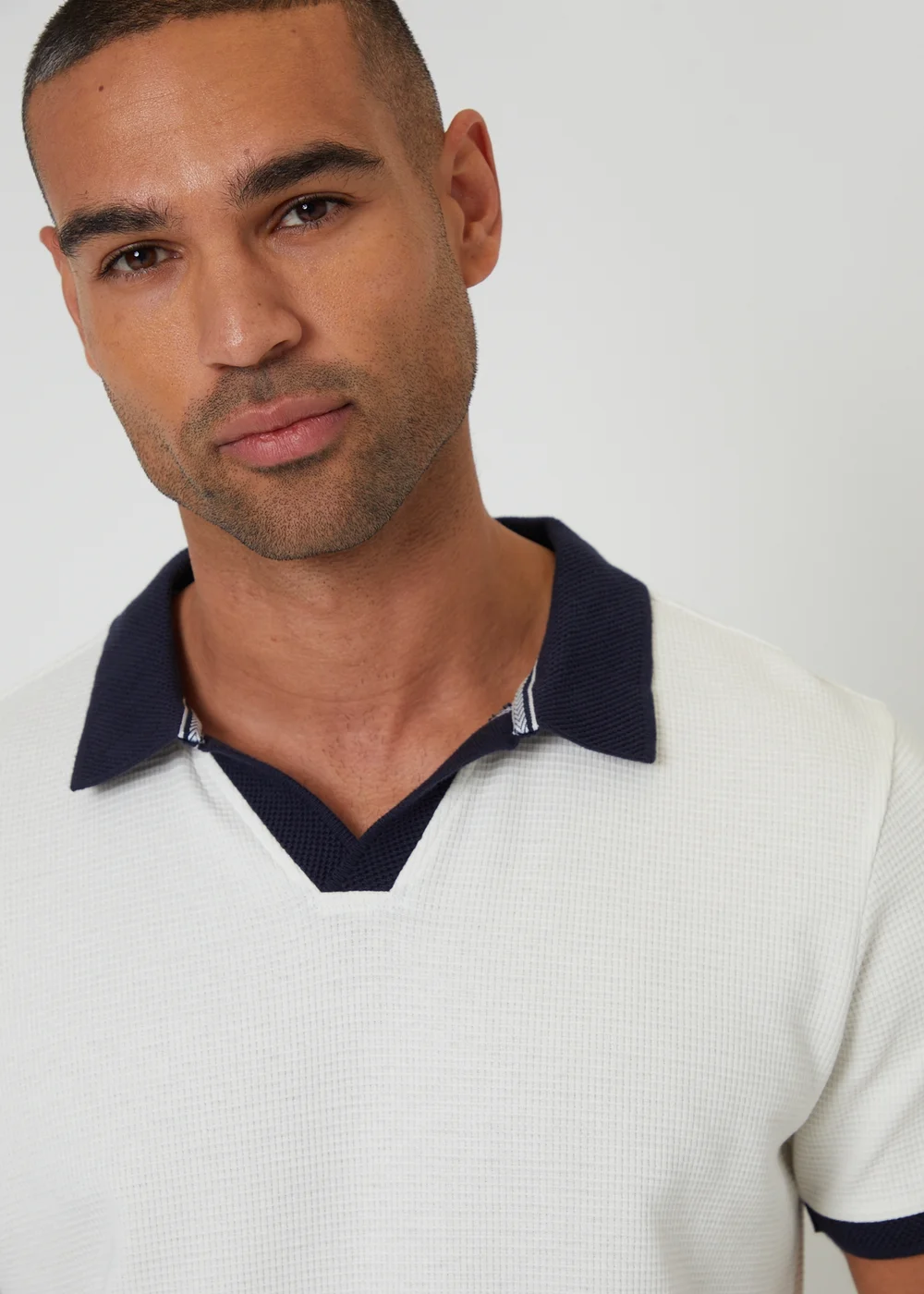Threadbare White Trophy Neck Waffle Polo Shirt - S Image 4
