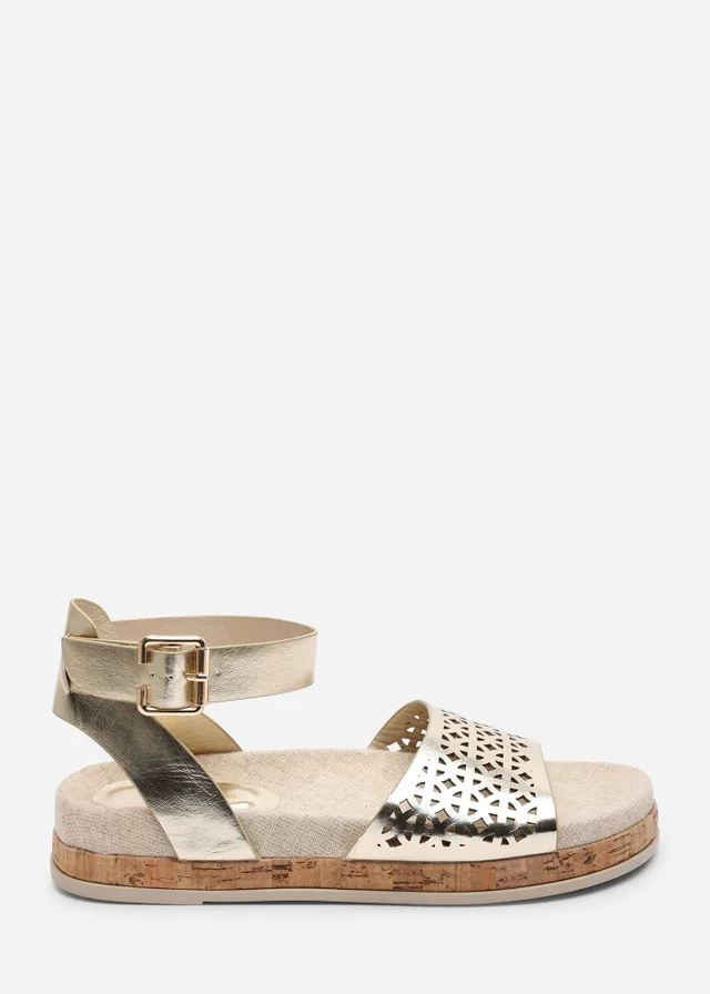 Where's That From Bask Cutout Design Flatform Gold Metallic Sandal