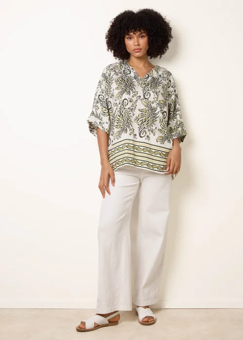 Blue Vanilla White Boxy Short Sleeve Printed Top - S/M Image 2
