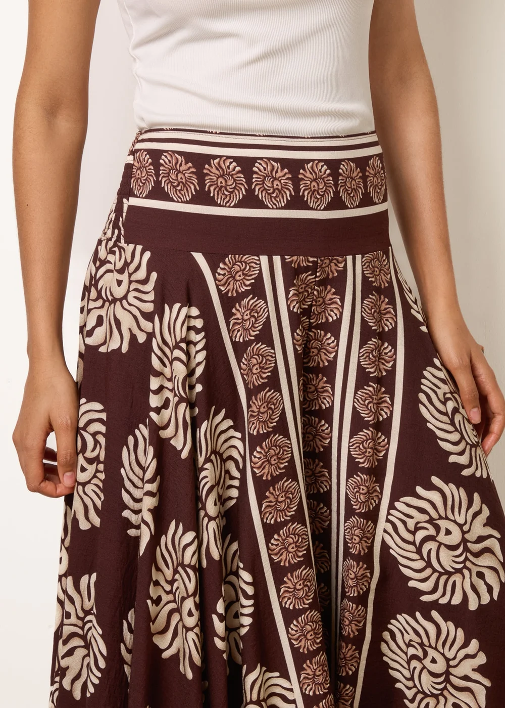 Blue Vanilla Brown Deep Waist Flowy Pants - M/L Image 3