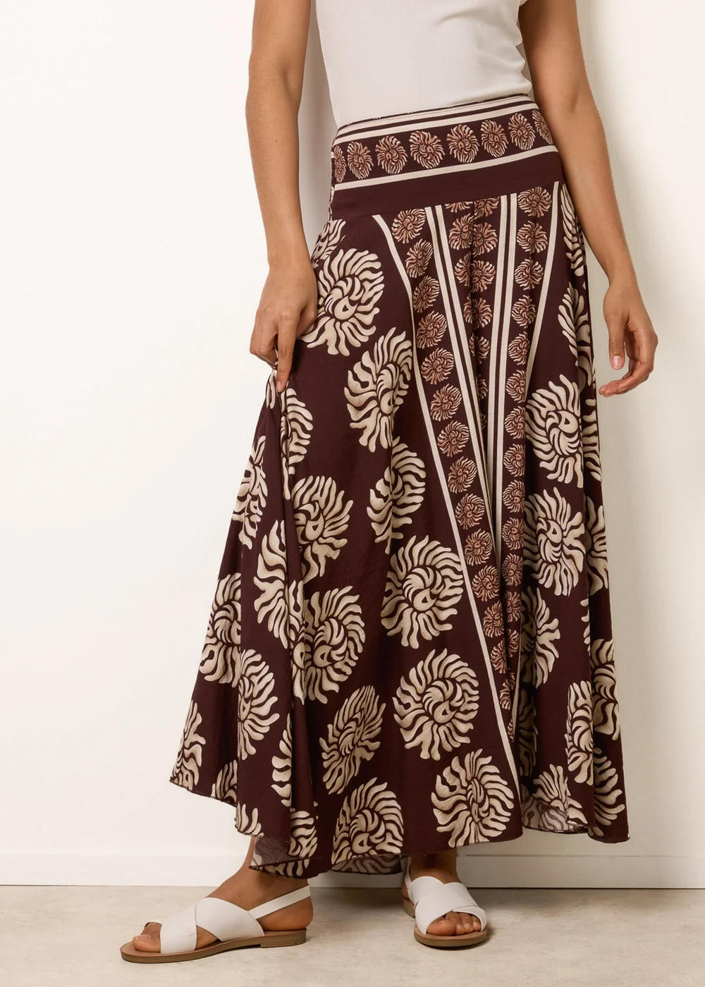 Blue Vanilla Brown Deep Waist Flowy Pants - M/L Image 2
