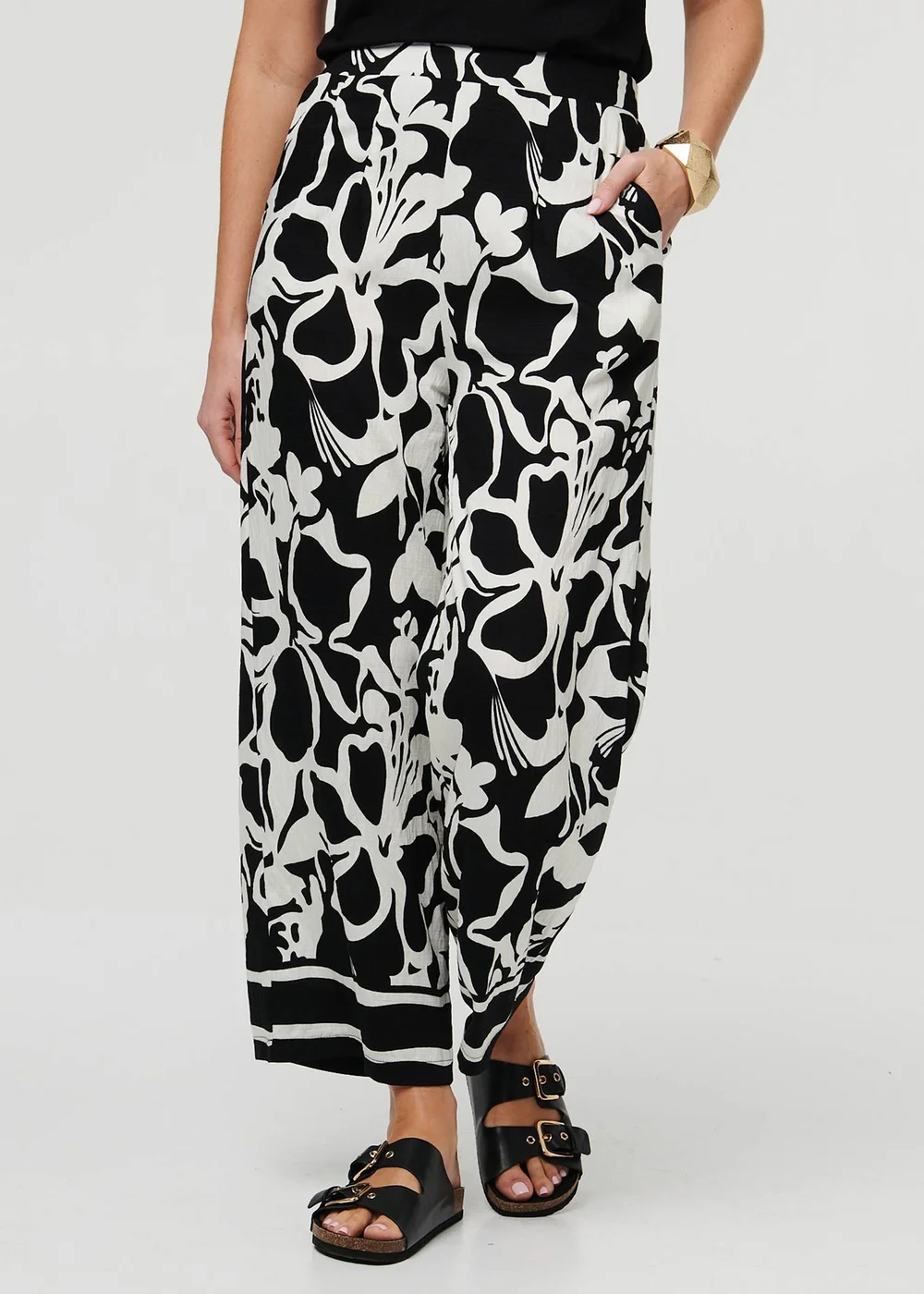 Izabel London Black Abstract Floral Wide Leg Trousers - 12 Image 2