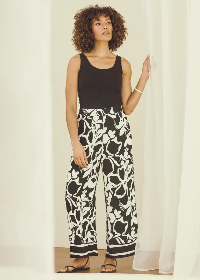 Izabel London Black Abstract Floral Wide Leg Trousers