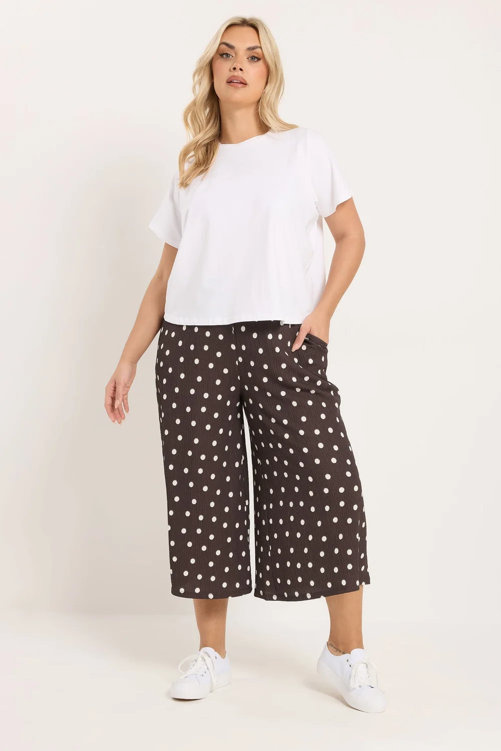 Yours Curve Chocolate Brown Polka Dot Textured Culottes - 26-28 Image 3
