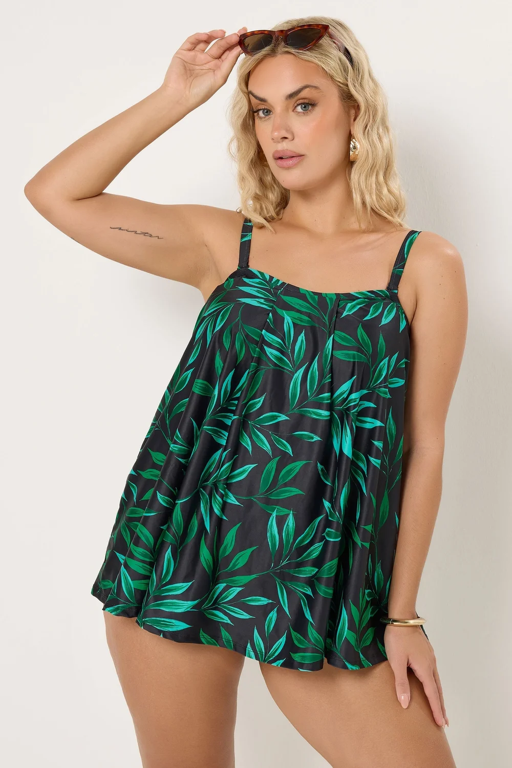 Yours Curve Black Leaf Print Pleated Tankini Top - 30-32 Image 2