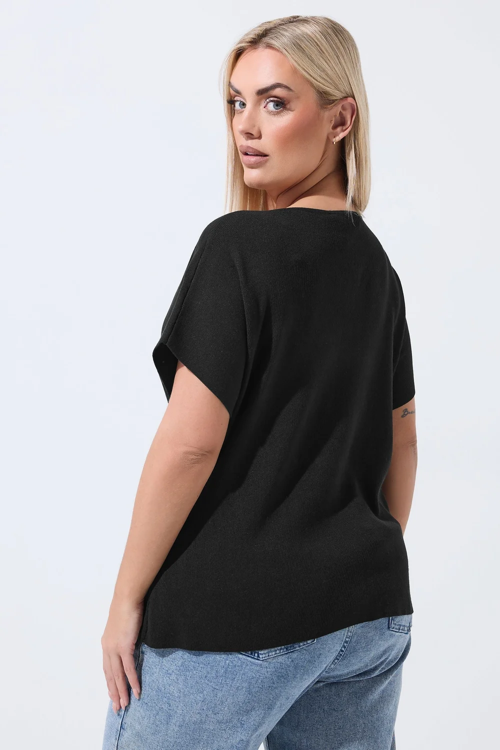 Yours Limited Curve Black Short Sleeve Knitted Top - 26-28 Image 3