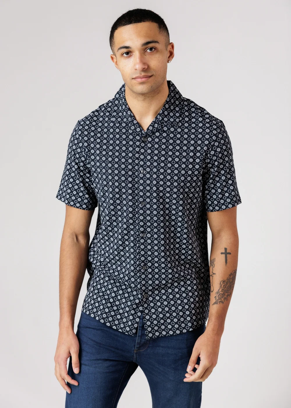 French Connection Navy Square Floral Print Short Sleeve Shirt - 2XL Image 1