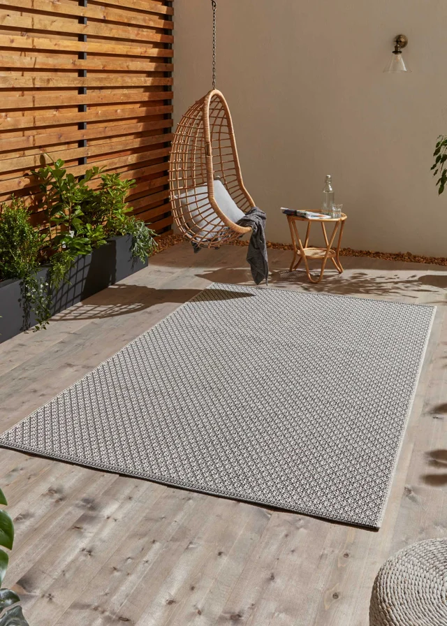 Think Rugs Black/White Stitch 9683 Rug 120 X 170