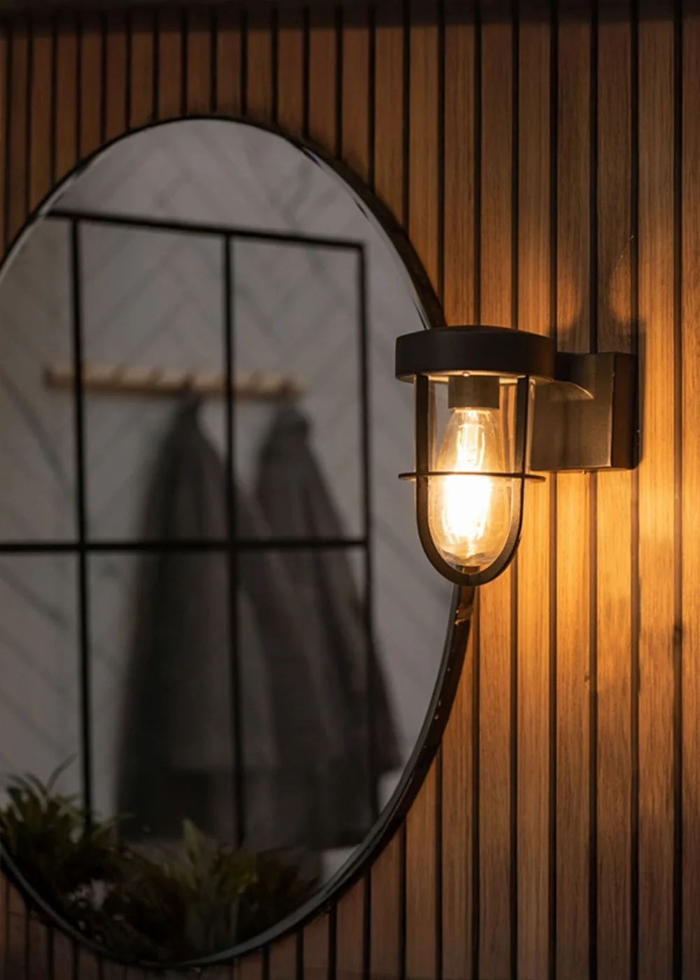 ValueLights Fanar Matt Black Brass Outdoor/Bathroom Wall Lamp - One Size Image 2