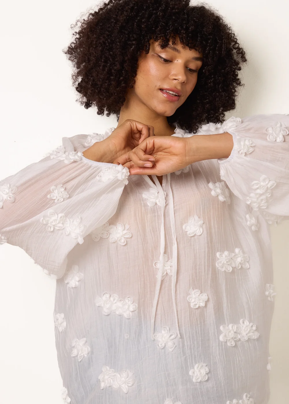 Blue Vanilla Ivory Floral Embroidery Top - S/M Image 2