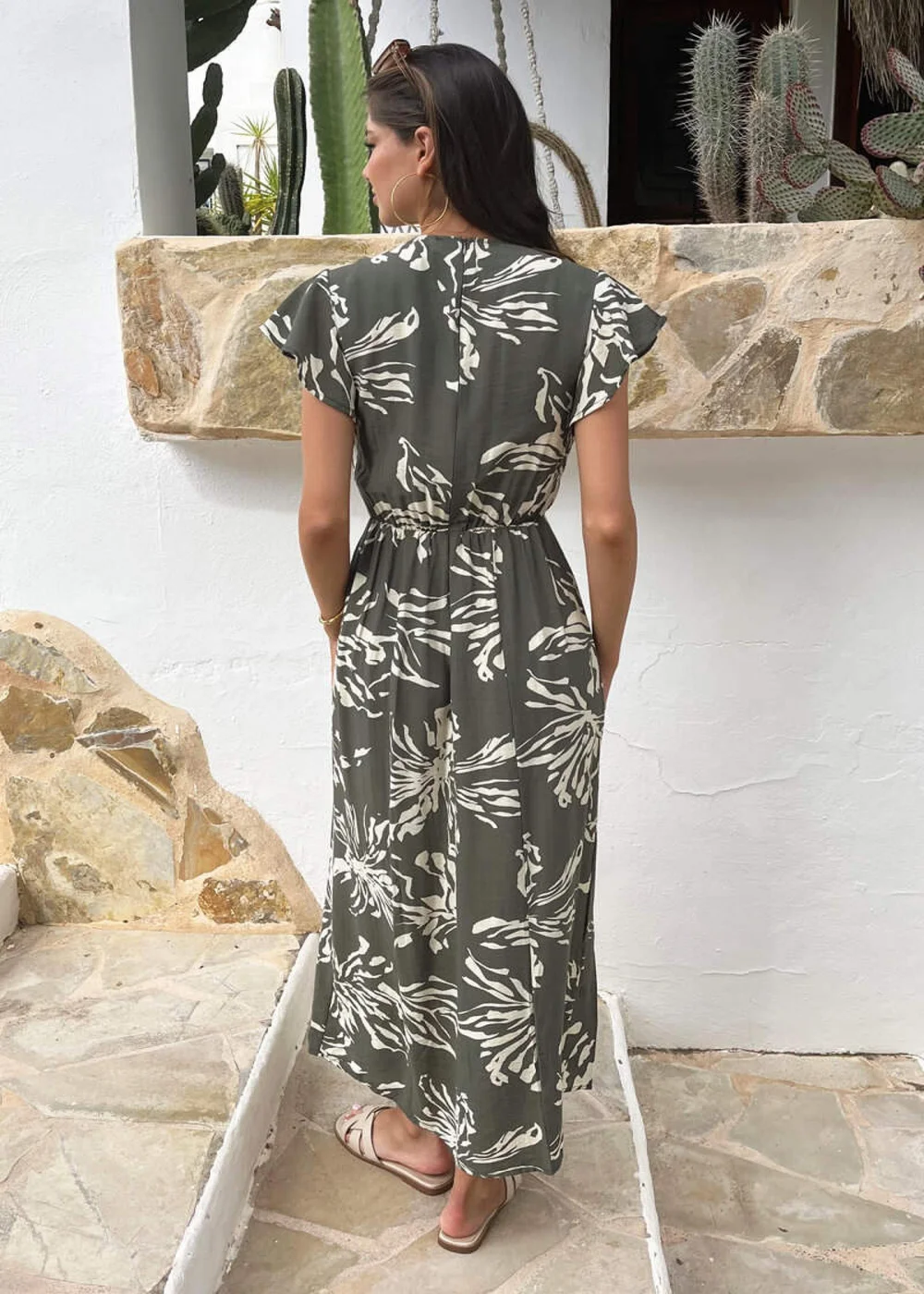 AX Paris Khaki Abstract Floral Print Flutter Sleeve Midi Dress - 8 Image 5