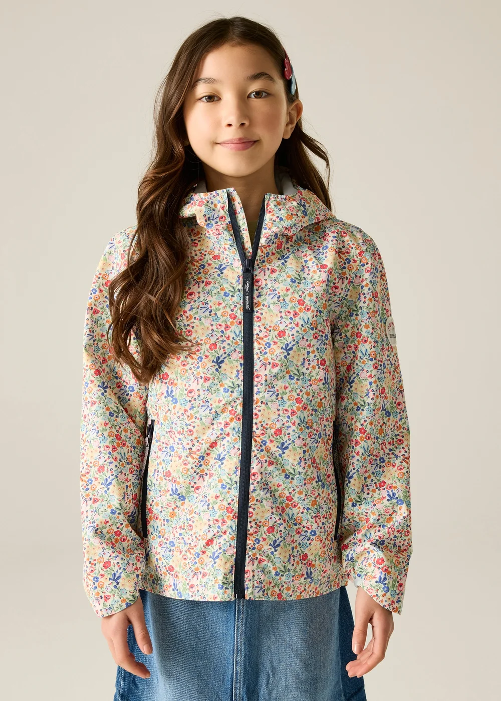 Regatta Lightweight Cath Kidston Waterproof Shell Jacket Cream Harmony Ditsy (Age 3-13 Years) - 5-6 Yrs Image 1