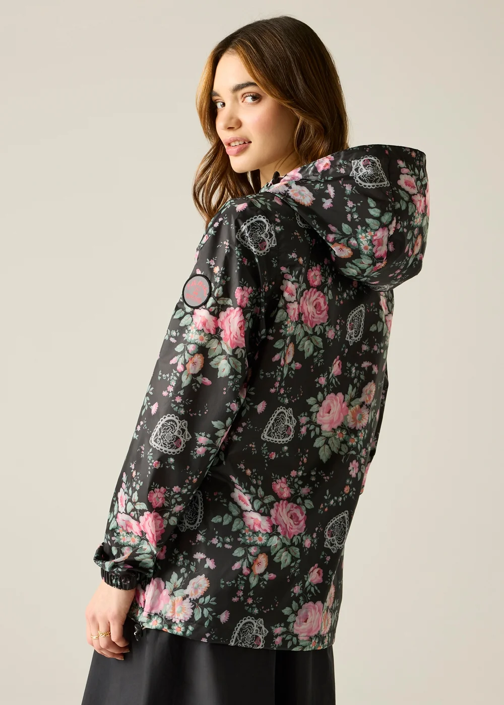 Regatta Waterproof Cath Kidston Pack It Jacket Black Hackney Rose - 8 Image 3