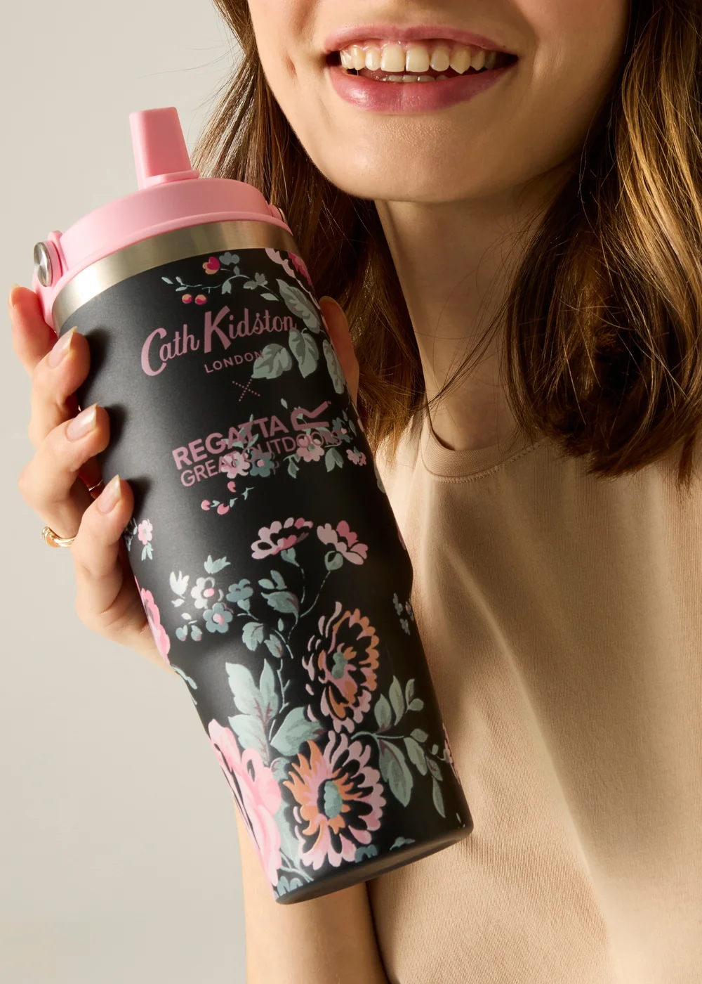 Regatta 0.9L Cath Kidston Thermal Tumbler Floral Black Hackney Rose - Single Image 3