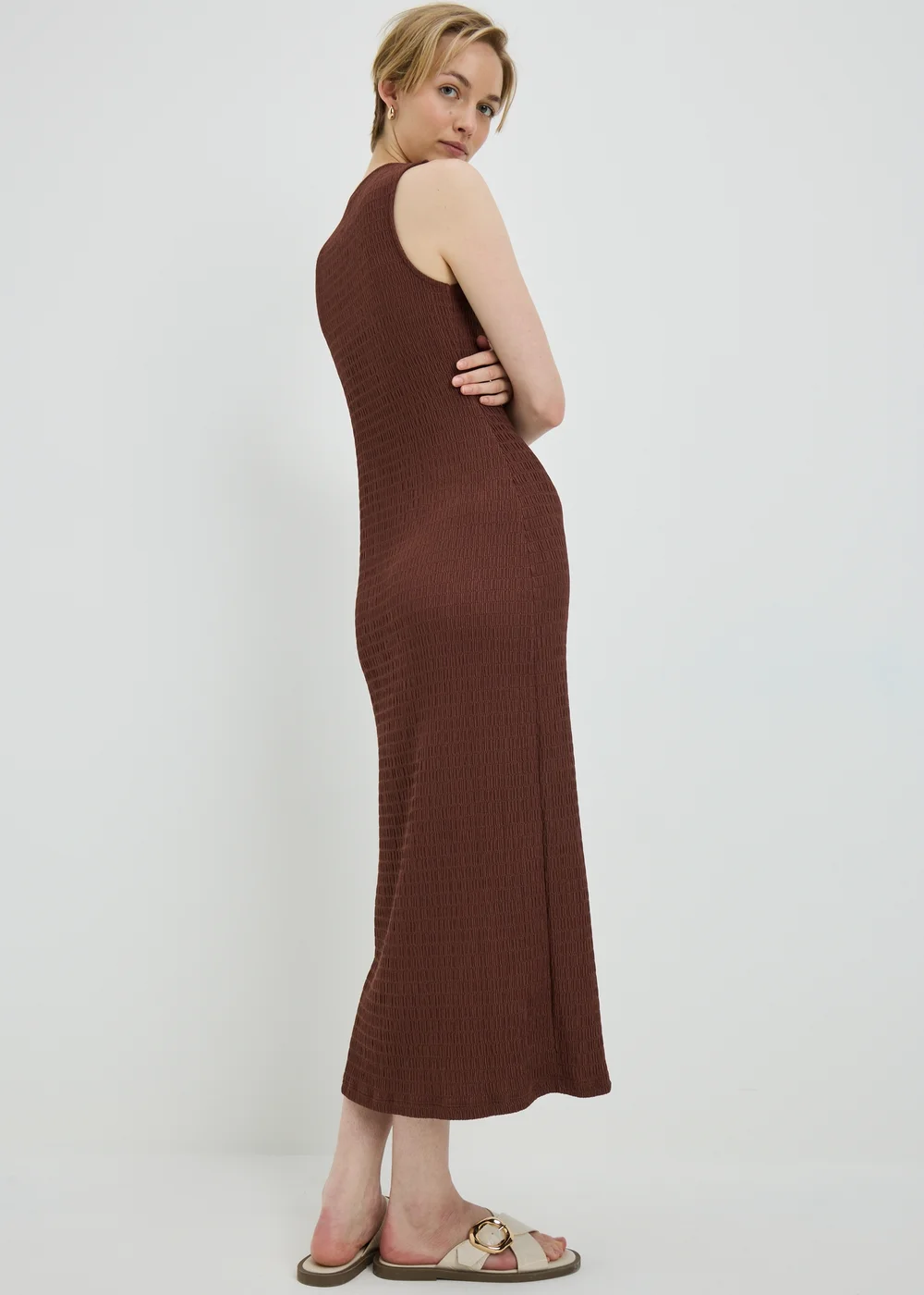 Chocolate Brown Textured Midaxi Dress - 8 Image 2
