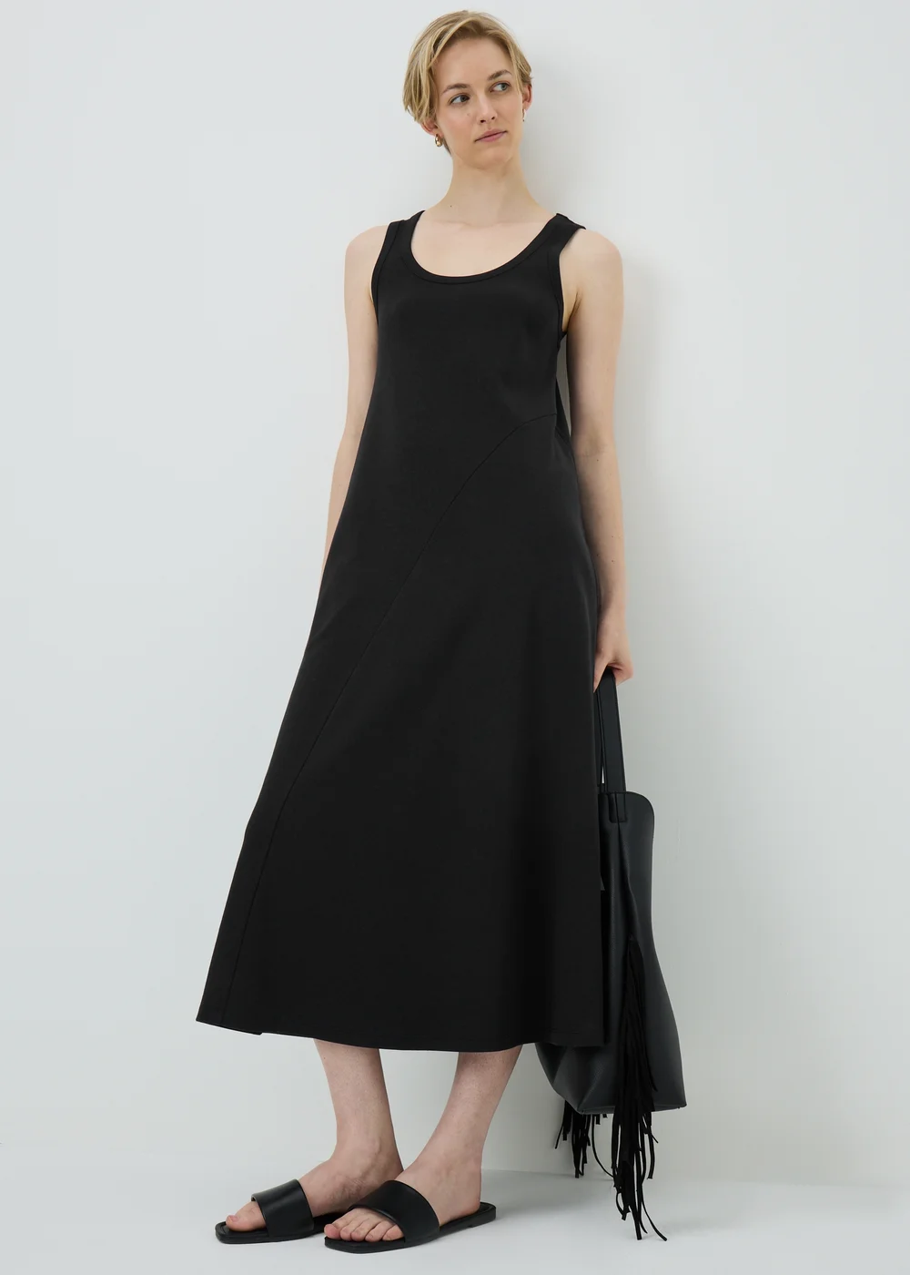 Black Scoop Neck Seam Midaxi Dress - 8 Image 1