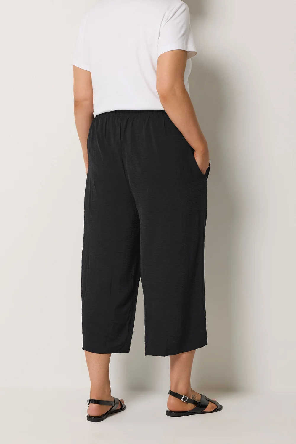 Yours Curve Black Cropped Twill Culottes - 26-28 Image 3