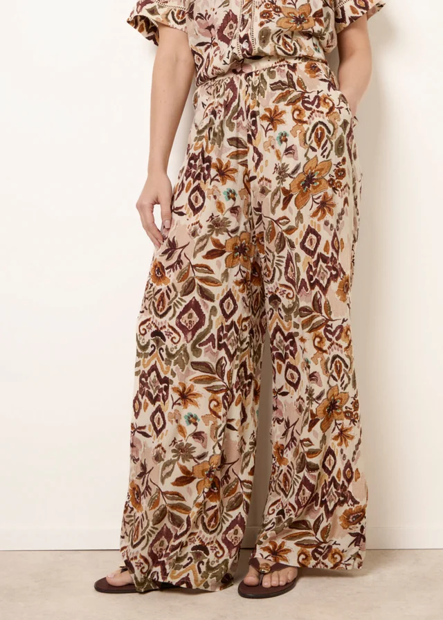 Blue Vanilla Brown Paisley Print Trousers